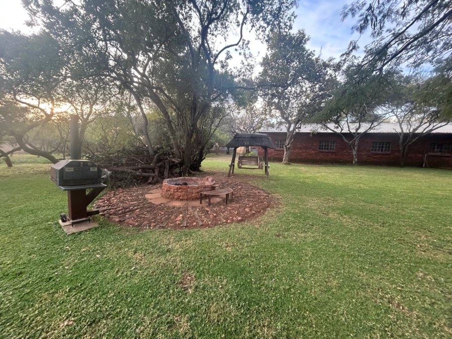 4 Bedroom Property for Sale in Hartbeesfontein AH North West